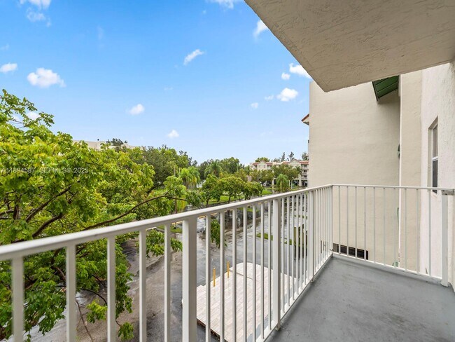 Building Photo - 8260 SW 210th St