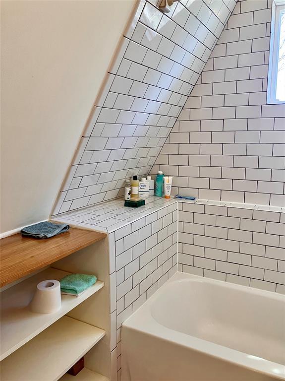 Building Photo - 2102 Travis Heights Blvd