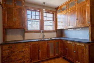 Building Photo - 4202 W Martin Dr