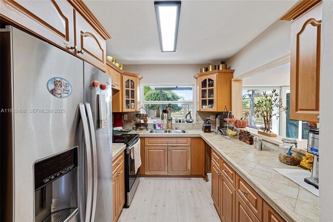 Building Photo - 10310 NW 5th Terrace