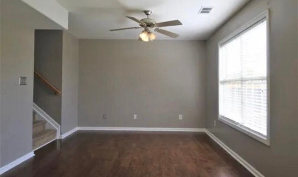Building Photo - 428 Greathouse Dr