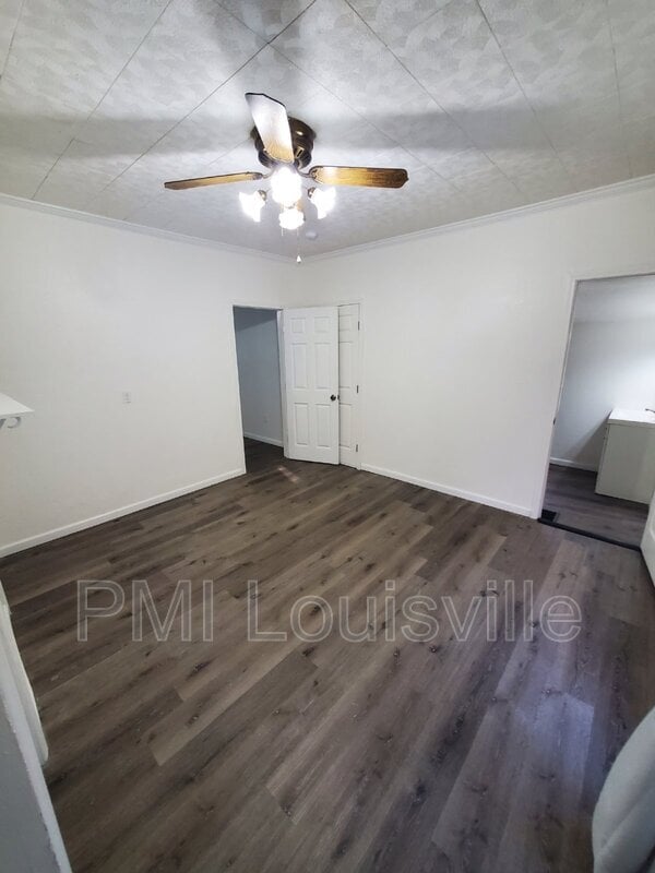 Building Photo - 3753 Powell Ave