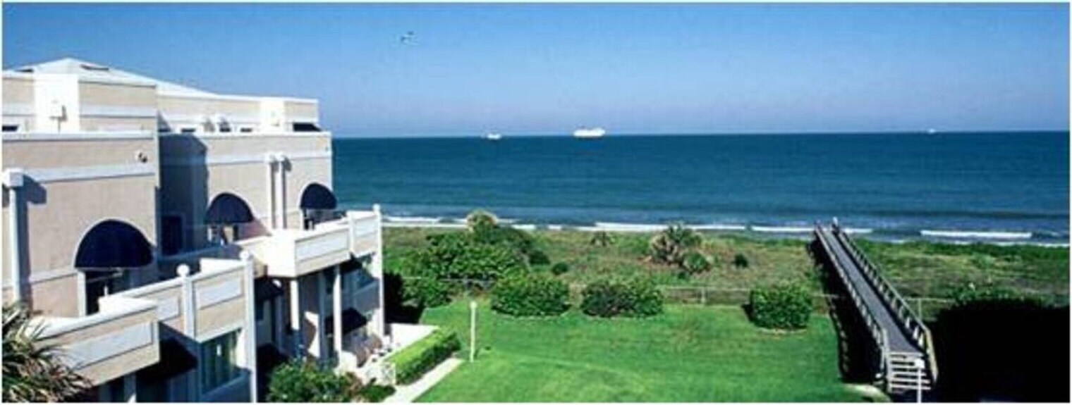 Building Photo - 8600 Ridgewood Ave