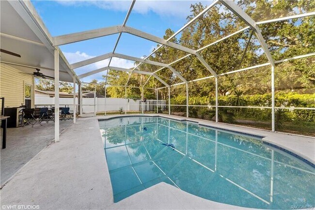 Building Photo - 4907 Country Aire Ln