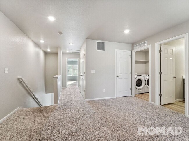 Building Photo - 6112 N Lisbon St