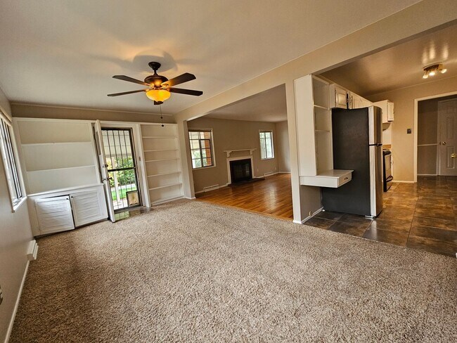 Building Photo - Virginia Village 4 Bed 3 Baths Large Yard ...
