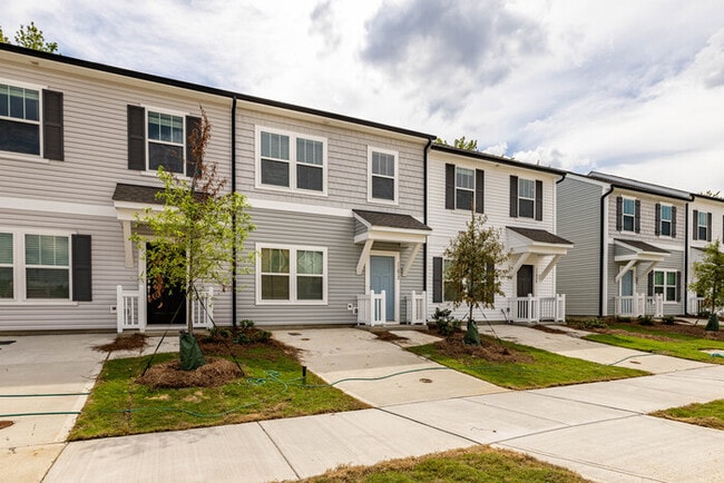 Primary Photo - 3BD/2.5BTH Townhome – Villages at Mallard ...
