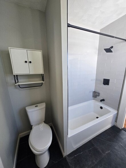 Building Photo - 98 Bradley St