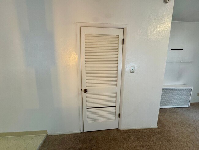 Building Photo - 1939 Crafton Blvd