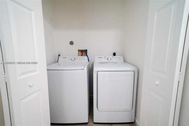 Building Photo - 2243 NW 61st St