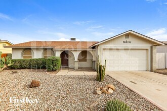 Building Photo - 5314 W Altadena Ave