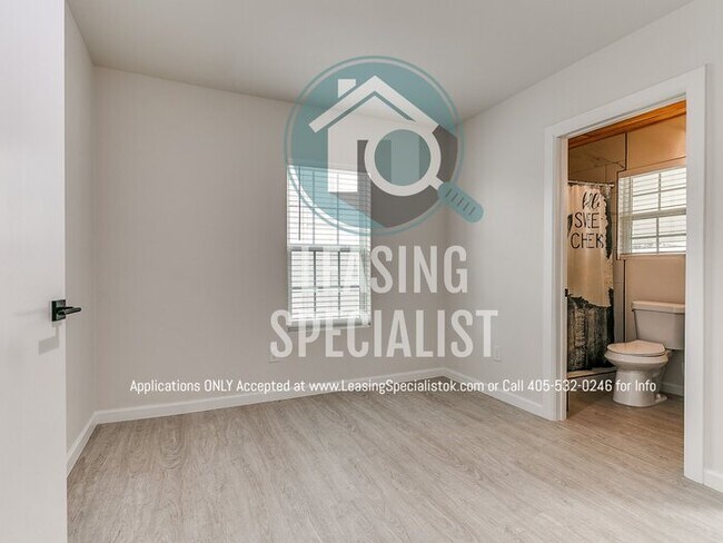 Building Photo - Norman 3 Bed 2 Bath New Custom Build Available for Immediate Move!!