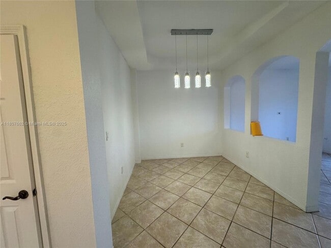 Building Photo - 12701 SW 49th Ct