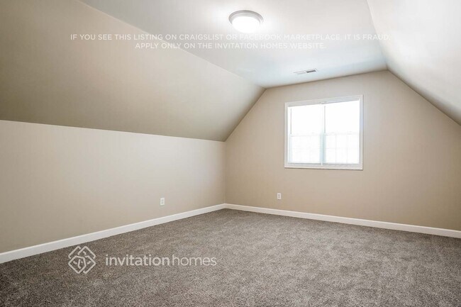 Building Photo - 3912 Song Sparrow Dr