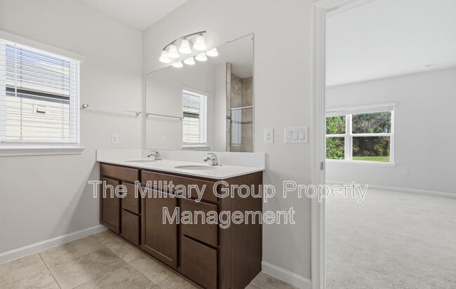 Building Photo - 11351 Streamsong Dr