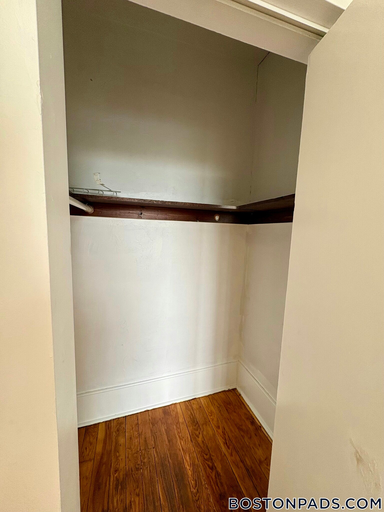 Building Photo - 4 Centre St