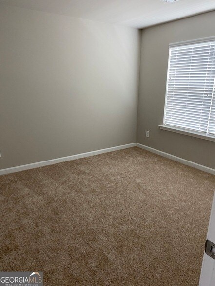 Building Photo - 216 Finley Dr