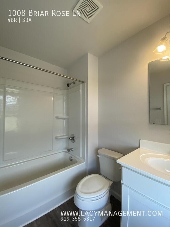 Building Photo - 1008 Briar Rose Ln