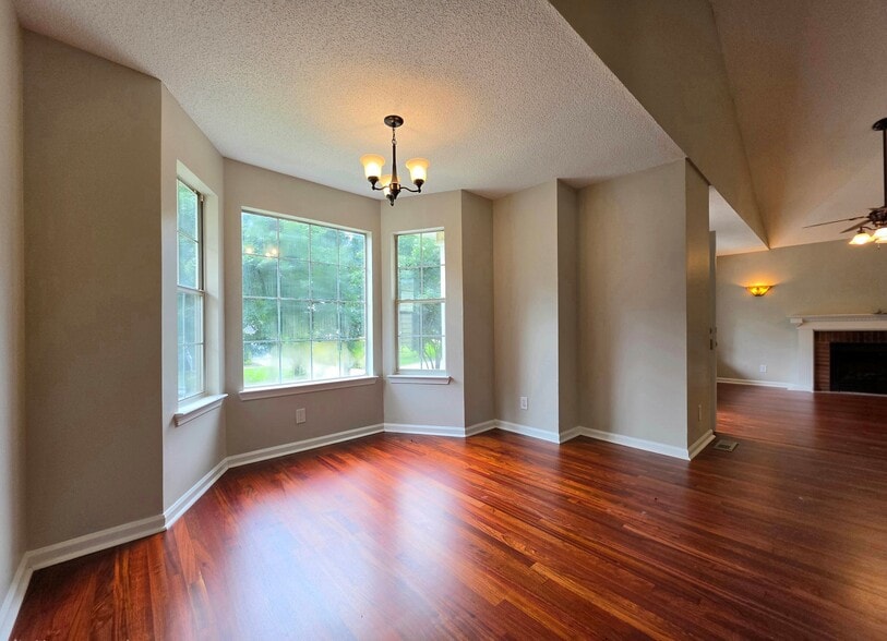 Building Photo - 503 Dunwoody Dr