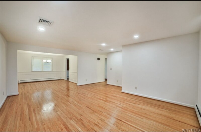 Building Photo - 46 MacArthur Dr