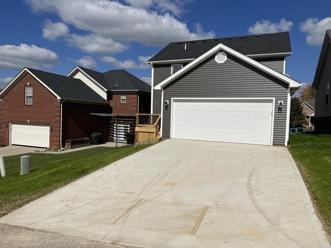 Building Photo - 309 Gallahadion Ct