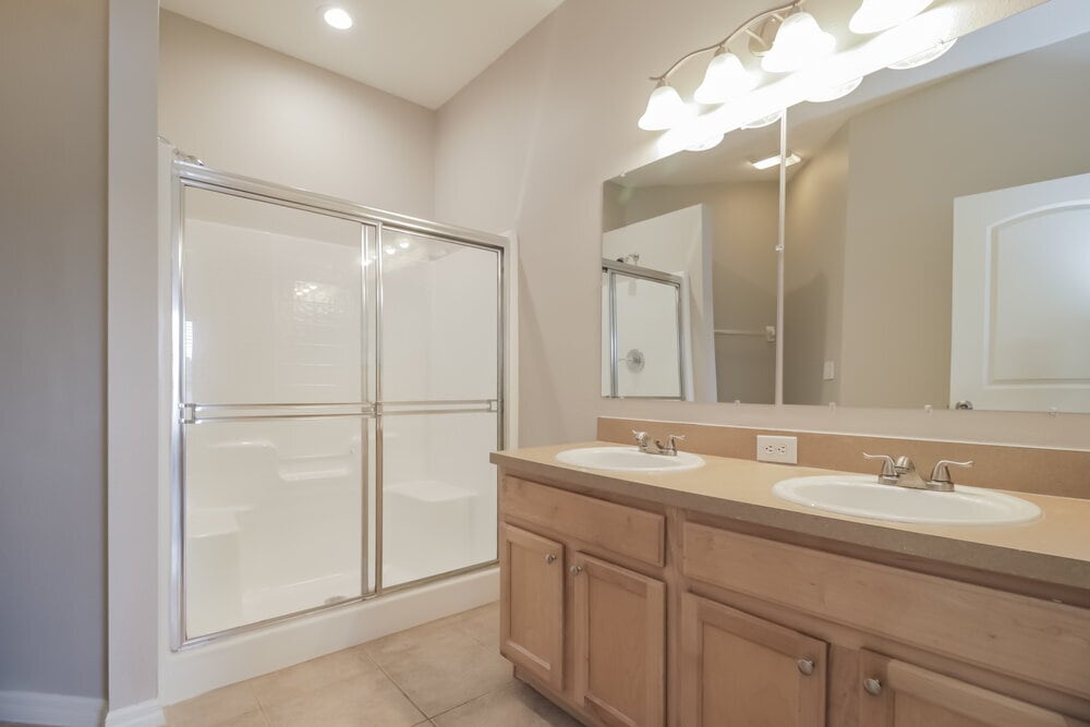 Building Photo - 4244 Waterside Pointe Cir