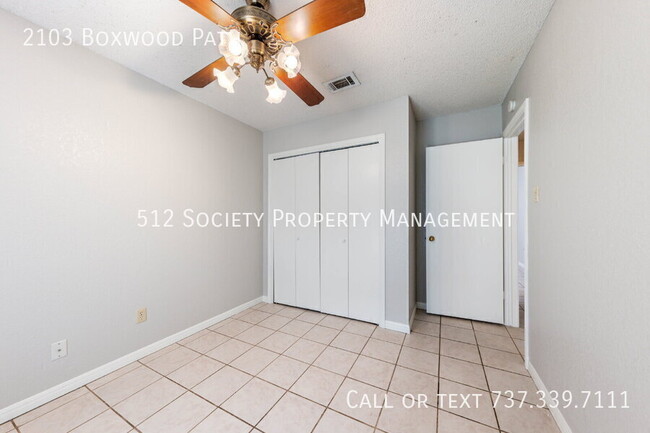 Building Photo - 2103 Boxwood Path