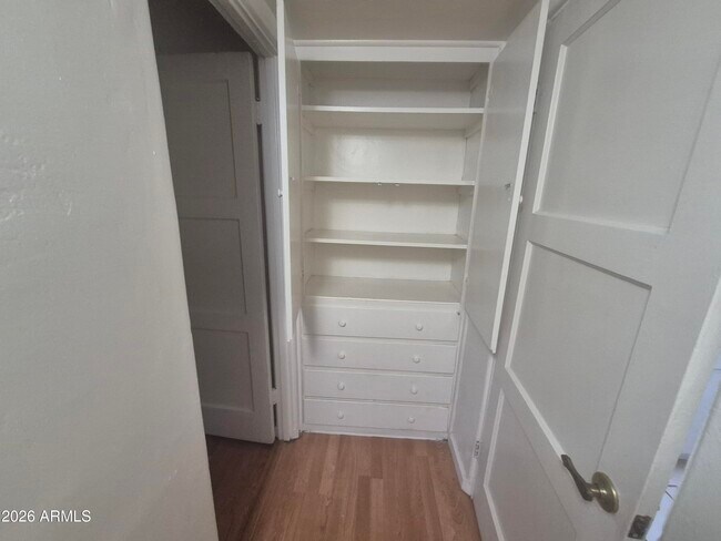 Building Photo - 602 E San Juan Ave