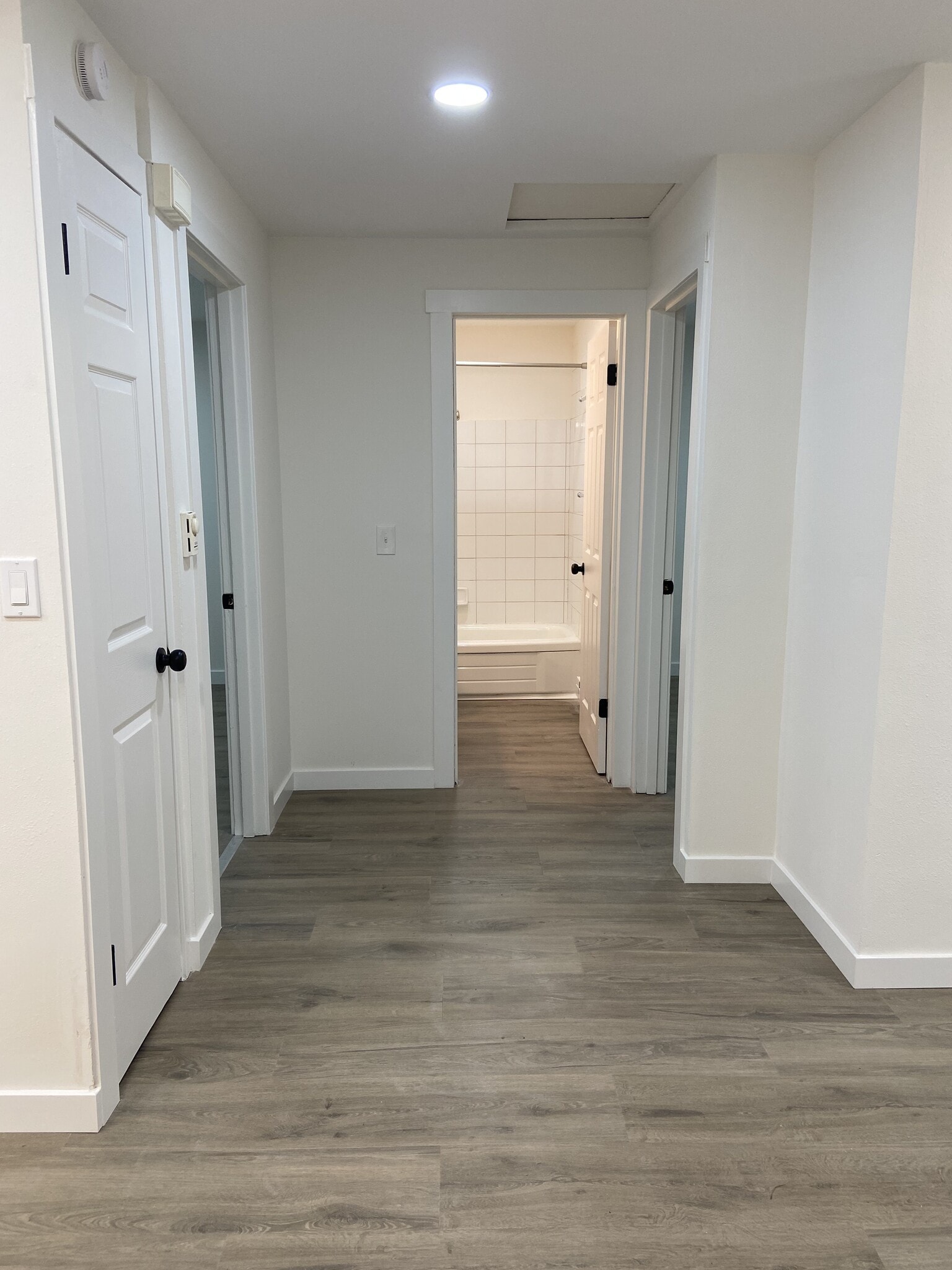 Building Photo - 9535 Ashworth Ave N