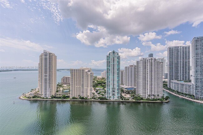 Building Photo - 335 S Biscayne Blvd