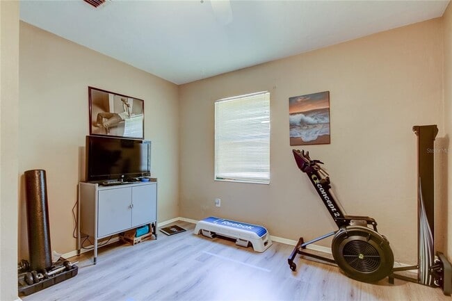 Building Photo - 6515 Orchard Dr N