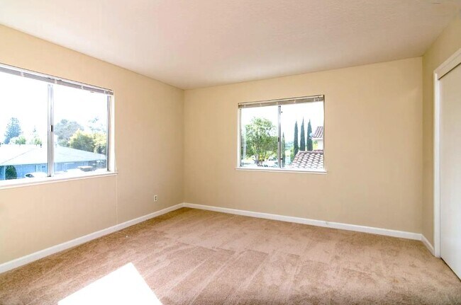 Building Photo - 6755 Filbro Dr