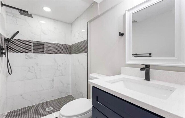 Building Photo - 934 Bay Ridge Dr