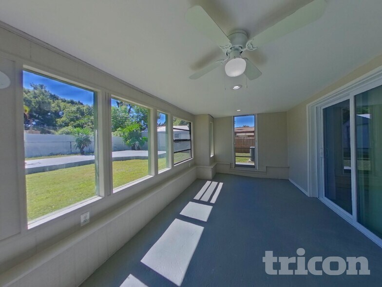 Building Photo - 111 Sheryl Lynn Dr