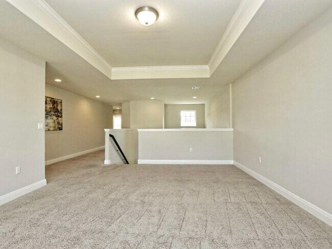 Building Photo - 13911 Osmarea Dr