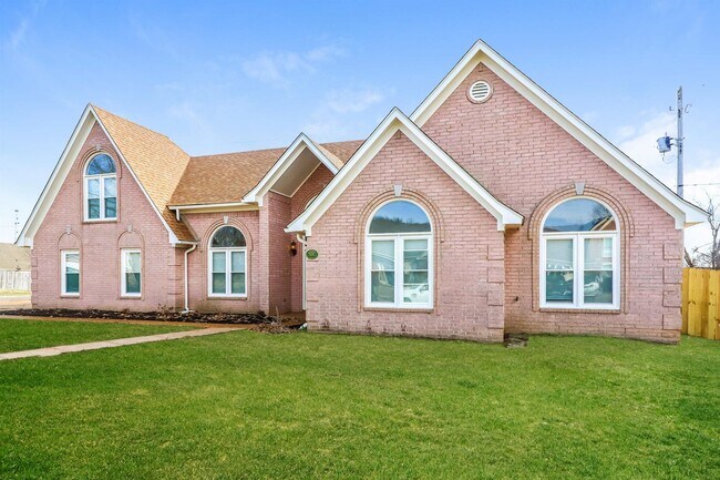 Primary Photo - 9297 Chimneyrock Blvd.
