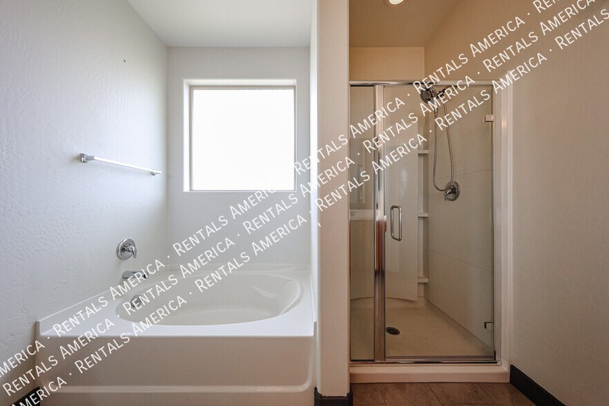 Building Photo - 9862 E Ignition Dr