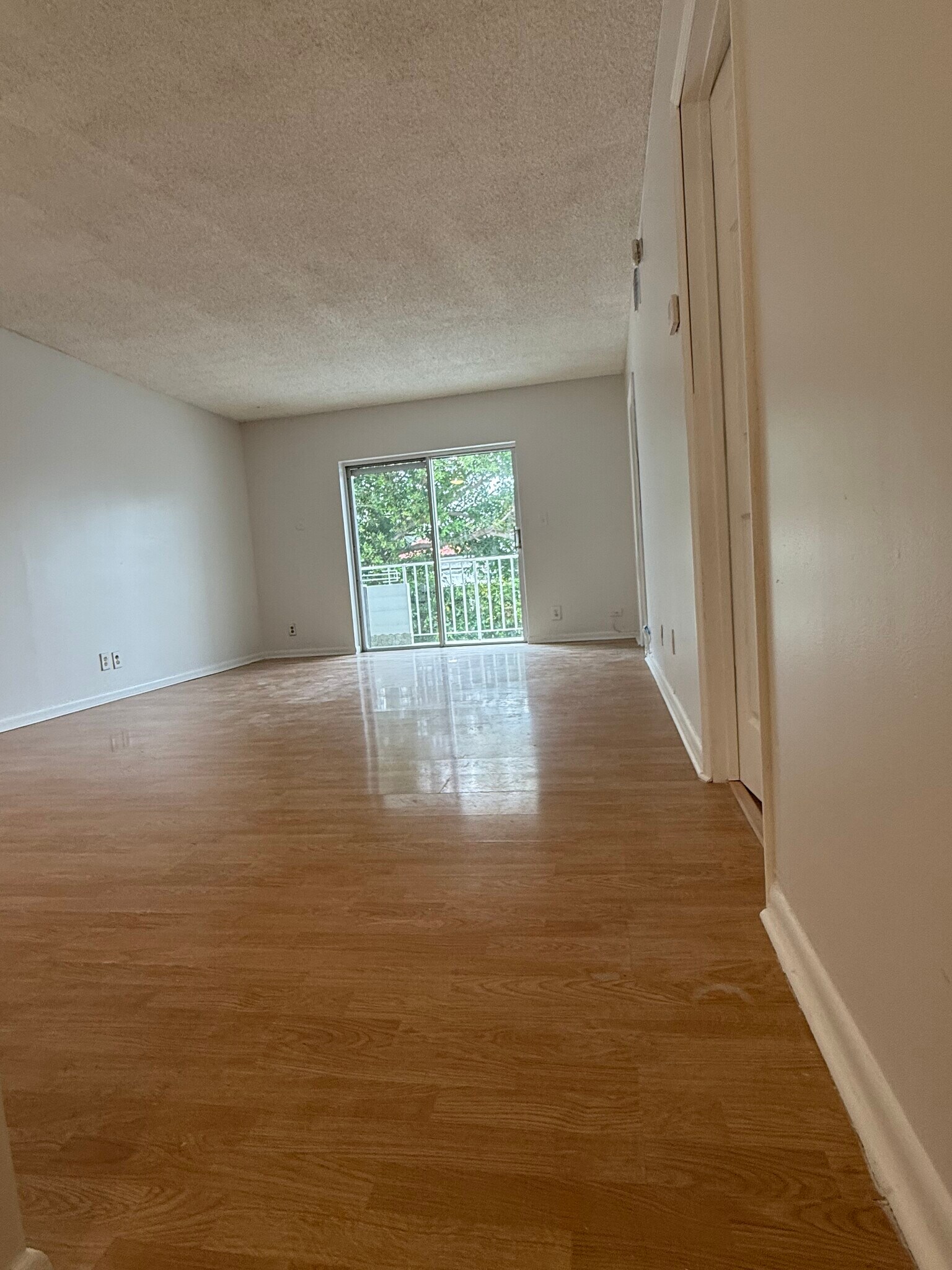 Building Photo - 2900 Banyan St