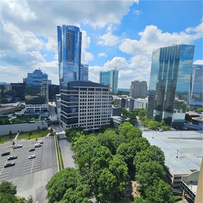 Building Photo - 3334 Peachtree Rd NE