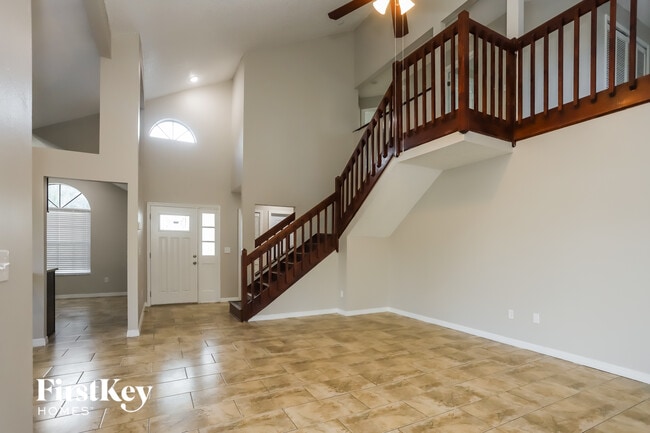 Building Photo - 1503 Chepacket St