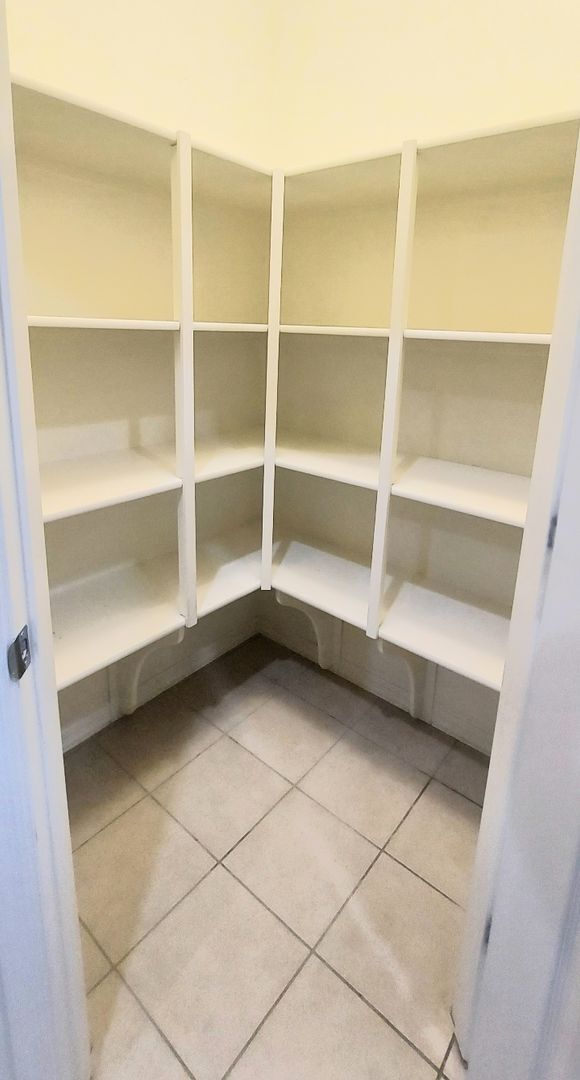 Building Photo - "COMING SOON" Lovely 3 Bedroom Home in Gre...