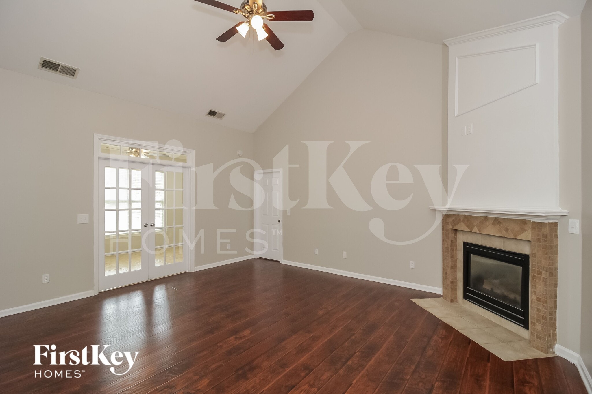 Building Photo - 30 Horseshoe Ln