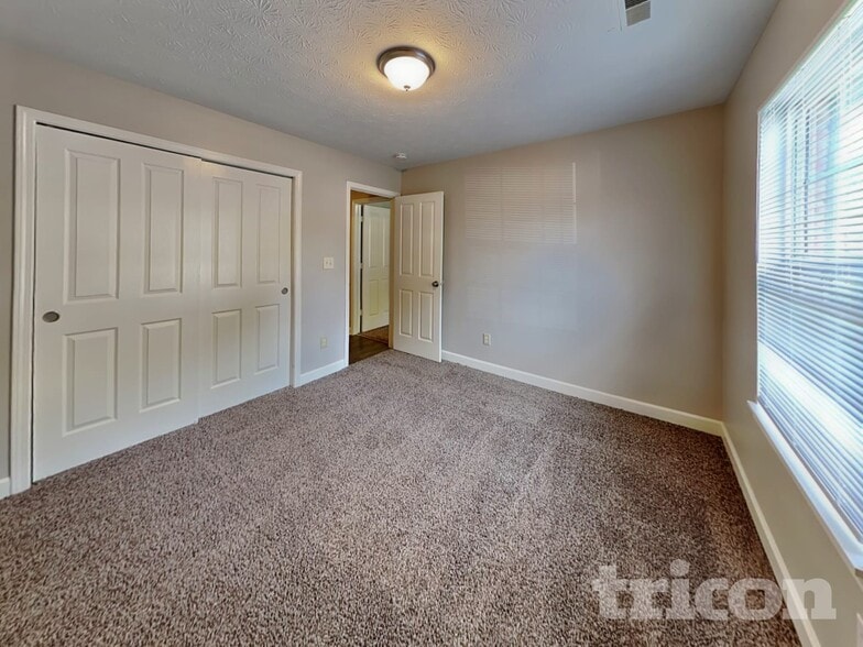 Building Photo - 12758 Sovereign Ln