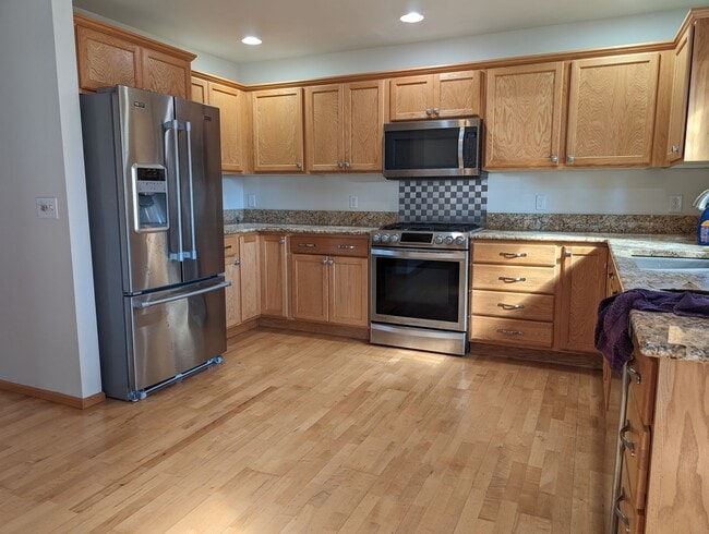 Building Photo - 1136 Homestead Dr