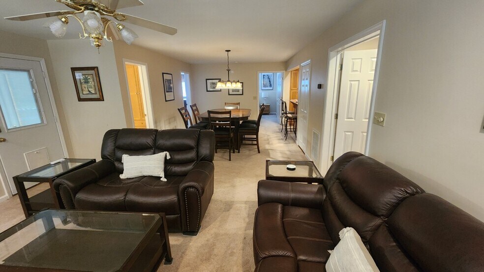 Living Area - 6576 Johnson Cir