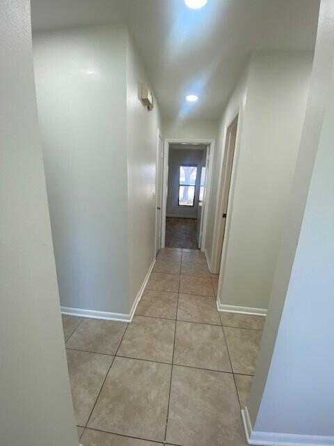 Building Photo - 1100 Cameo Cir