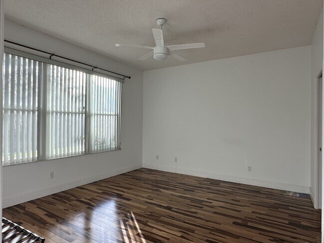 Building Photo - Your Dream Golf Lifestyle Awaits in Fairwa...