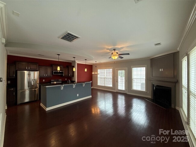 Building Photo - 2225 Camalier Ln