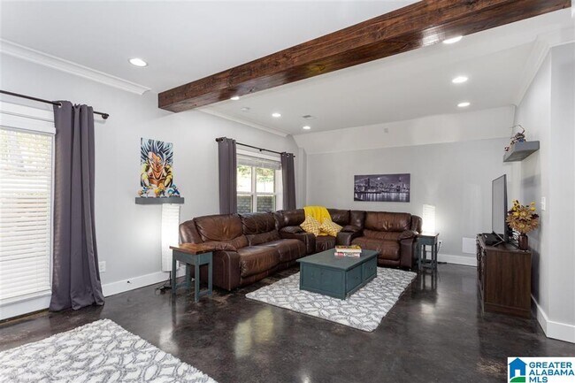 Building Photo - 1011 Creel Dr