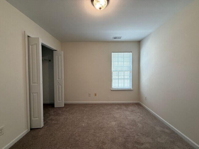 Building Photo - 1040 Treble Ct